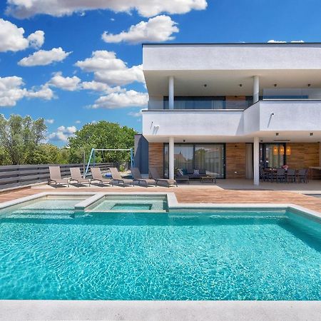 New Villa Tihi Otok Near The Beach Fažana Екстериор снимка