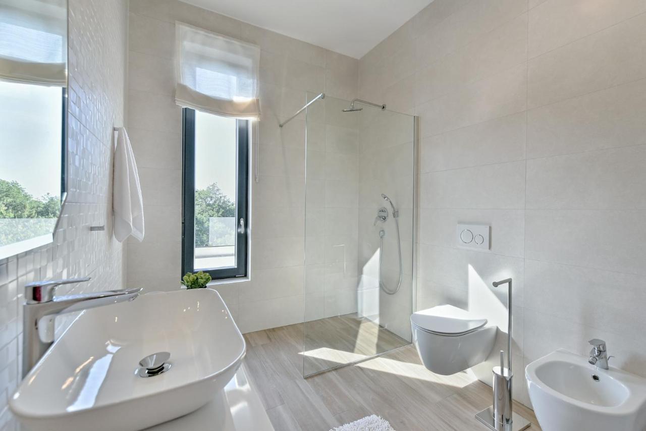 New Villa Tihi Otok Near The Beach Fažana Екстериор снимка