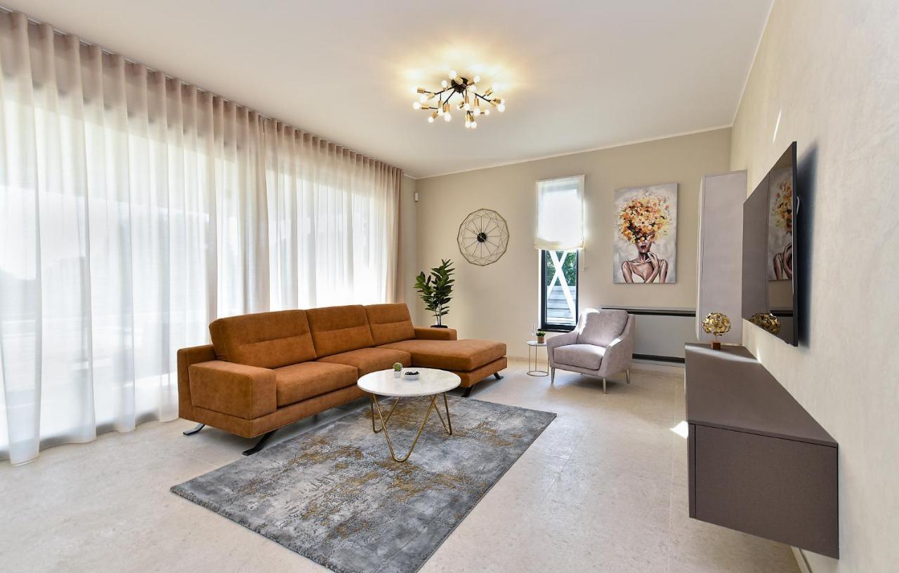 New Villa Tihi Otok Near The Beach Fažana Екстериор снимка