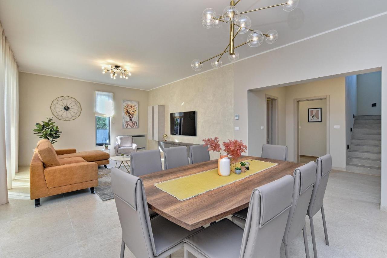 New Villa Tihi Otok Near The Beach Fažana Екстериор снимка