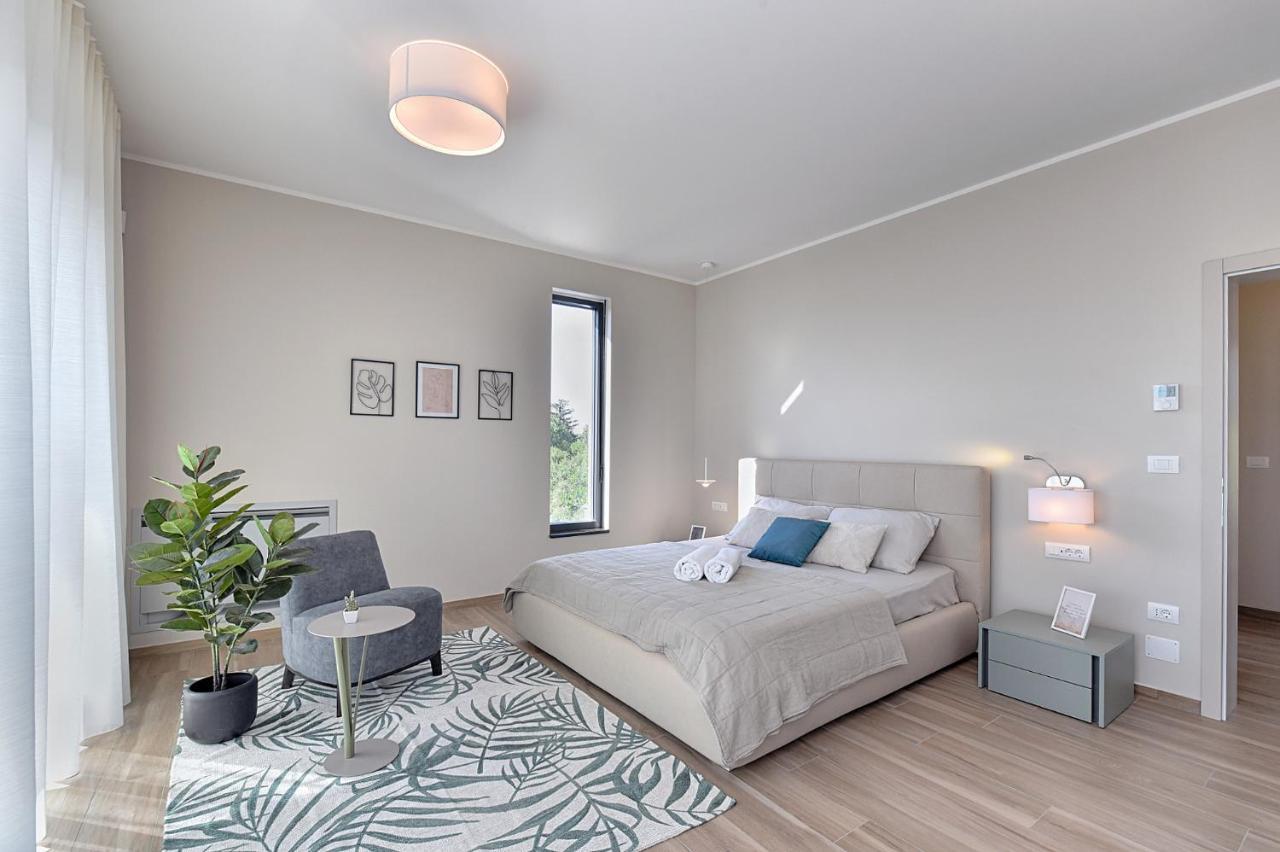 New Villa Tihi Otok Near The Beach Fažana Екстериор снимка